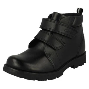 Ragazzi Clarks Leggero Gancio & Ciclo Chiusura Caviglia Stivali Brughiera Alto - Picture 1 of 10