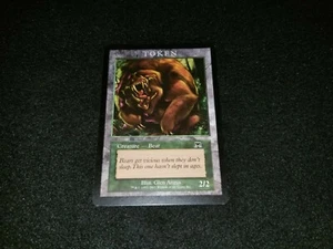 MTG 1x Magic Player Rewards Promo verde LP Orso Assalto Gettone Spedizione con pista - Foto 1 di 2
