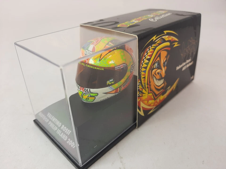 Minichamps Valentino Rossi AGV Helmet MotoGP Philip Island 2007 1/8 397070096 - Immagine 1 di 3