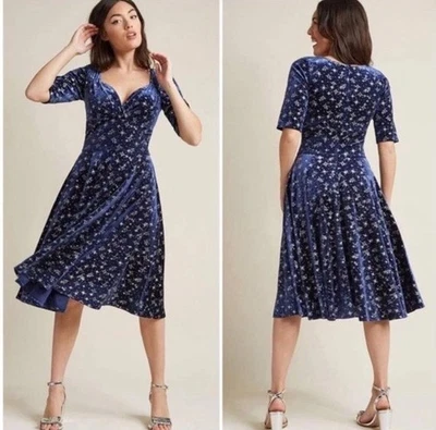 Vestido Muñeca Collectif Trixie Terciopelo Brillante Azul Marino Pequeño Vacaciones Cachicho Foto 1 de 4