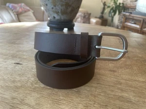 Vecchia cintura in pelle marrone navy legata L 42 pollici fibbia in metallo made in Guatemala - Foto 1 di 6