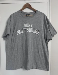 T-shirt vintage SUNY Plattsburgh MV Sport grigia manica corta - taglia XL - Foto 1 di 5