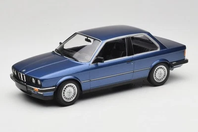 155026002 BMW 323i E30 Blue Metallic Minichamps 1:18 - Photo 1/4