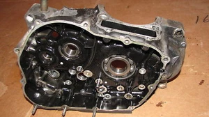 HONDA XR600R 1985 RIGHT CASE ENGINE XR500  XR350  - Picture 1 of 2