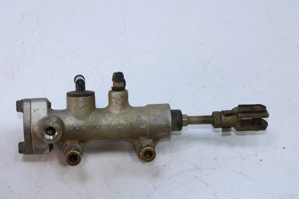 10-14  Can-am Renegade 800r 4x4 Xxc Efi brake master 705600751 - Image 1 of 4