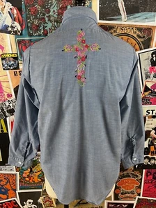 Vintage 70s Mens Floral Cross Embroidered Folk Art Chambray Cotton Shirt Medium - Picture 1 of 14