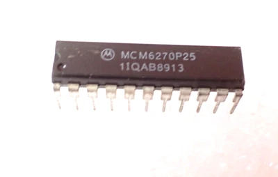 Motorola MCM6270P25 4Kx4, 16K SRAM 25ns DIP22 UK STOCK, RETRO COMPUTER REPAIS - Image 1 of 4