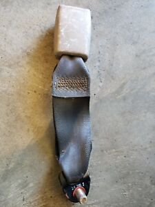 94 95 96 97 1996 FORD ASPIRE COUPE REAR SEAT BELT BUCKLE GREY