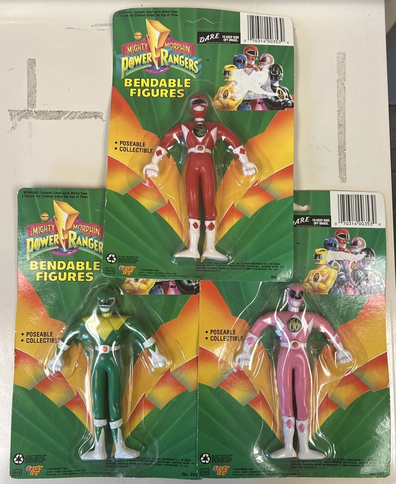 Bandai Mighty Morphin Blue Power Rangers Action Figure