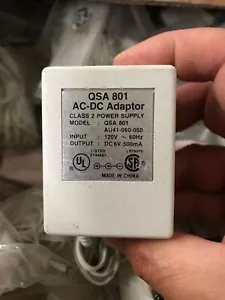NUOVO QSA 801 ADATTATORE DA AC A DC DC 6V 500mA NEG INSIDE - OEM NUOVO STOCK UL SA DS-RM0 - Foto 1 di 2