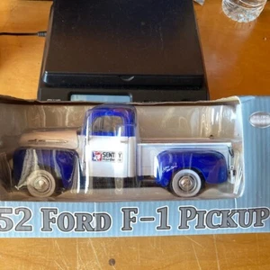 Sentry Hardware Diecast 1952 Ford F-1 Pickup 1:24 - Picture 1 of 2