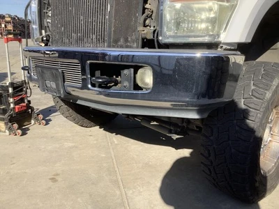 Conjunto de para-choque dianteiro usado serve: 2008 Ford F350SD PICKUP cromado grau dianteiro - Imagem 1 de 4
