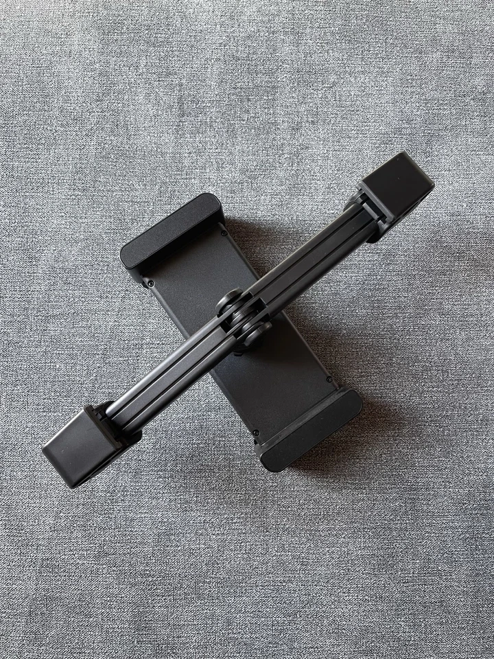 Universal Car Tablet Holder – Backseat Mount – Adjustable Headrest Bracket - Image 1 of 1