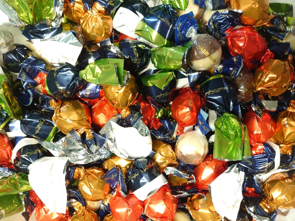 Maitre Truffout Pralinen Mischung einzeln verpackt lose 1 KG - Bild 1 von 2