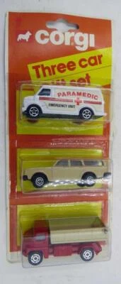 CORGI JUNIOR 3-1 GIFT PACK #22 PAPAMEDICS #51 VOLVO ESTATE CAR TIPPING LORRY MOC - Image 1 of 2
