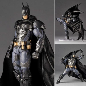 ACT Kaiyodo Revoltech Amazing Yamaguchi Batman Arkham Knight Ver. Actionfigur - Bild 1 von 8