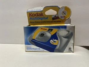 Kodak PLUS Digital 35mm Single Use Film Camera Expired 5/2005 Still Sealed - Picture 1 of 4