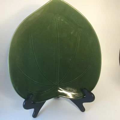 Plato Verde con Soporte Decoración Hogar Moderno  Foto 1 de 4