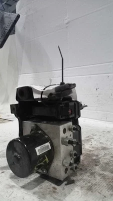 2013 Chevrolet Malibu ABS Pump & Motor Assembly OEM 65000 Mi Gold — 第 1/4 张图片