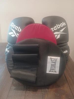 REEBOK 12oz Boxing Gloves / EVERLAST Focus Punch Mitts MMA  VGUC - Image 1 of 4