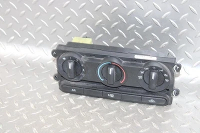 Conjunto de control de clima de calefacción de aire acondicionado Ford Mustang 2005-2009 original OEM Foto 1 de 4