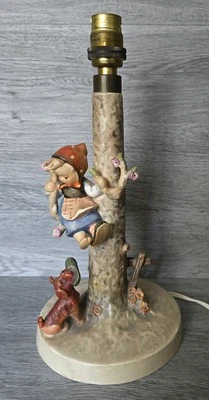 Lámpara de mesa de porcelana alemana Goebel Hummel "Fuera de peligro" de 1936-reparada Foto 1 de 4