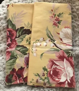 RALPH LAUREN BROOKE PAIR OF KING PILLOWCASES - Picture 1 of 3