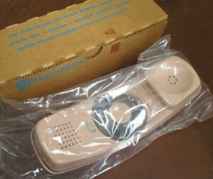 NOS WESTERN ELECTRIC BEIGE/PINKISH ROTARY DIAL TRIMLINE HANDSET 220-C-60 LED
