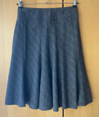 F&F Grey Diamond Plaid Pattern Panelled Kick Flare Midi Skirt UK 10 - Image 1 of 4