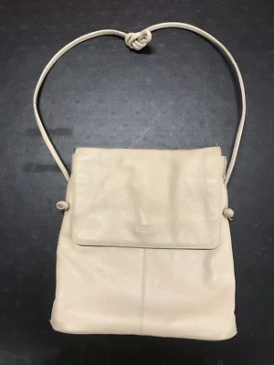 Bolso Bandolera Kenneth Cole Reaction Cuero Genuino Beige Solapa Frontal Foto 1 de 4