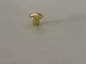 100~Remaches tubulares de latón con cabeza de cúpula 1/8" diámetro de vástago x 1/4" largo x cabeza de 5/16" - Imagen 1 de 2