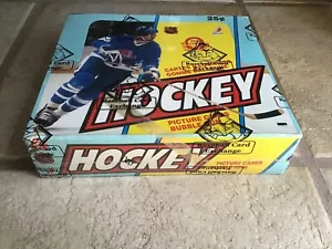 1983-84 OPC O-Pee-Chee Hockey Caja de Cera Sin Abrir Cinta Intacta BBCE - Imagen 1 de 5