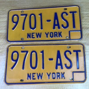 VTG 1970 New York State Licenses Plate Tags Pair Set 9701-AST - Picture 1 of 6