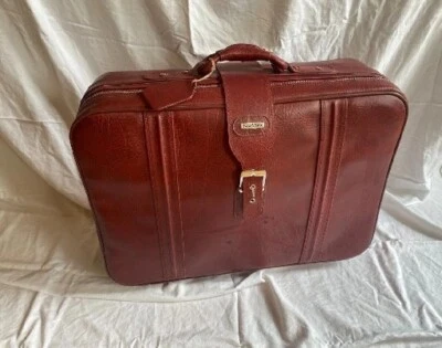 1970s Leather Luggage Burgundy 5 pc Set New Vista Dallas includes Keys Lock Nos - Image 1 of 4