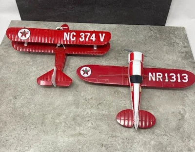 Lot of two (2) Ertl Collectible Die-Cast Texaco Bi-Planes NC374V and NR1313 - Image 1 of 4