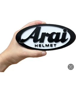 Casco Arai Decorativo Logo Letrero Exhibición Motorsport Pequeño 15cm Grande 25cm - Imagen 1 de 3