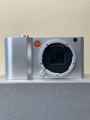 Leica T  (Type 701 ) Silver-16.3 MP APS-C Touch Screen LCD 1.3M Res-BODY ONLY - image 1 of 4