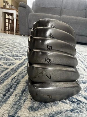 Conjunto de ferro TaylorMade Rac LT 4-PW rifle FCM 5.5 aço regular masculino LH - Imagem 1 de 4