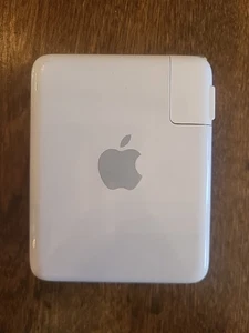 Genuine Apple AirPort Express Base Station with Air Tunes Model: A1084 - Bild 1 von 8