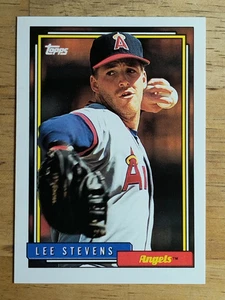 1992 Topps #702 Lee Stevens - Picture 1 of 2
