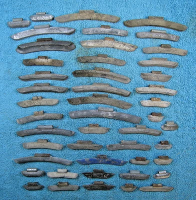 Lote de 44 pesos de rueda de plomo vintage para ruedas de acero Ford Chevy Dodge Old Foto 1 de 4