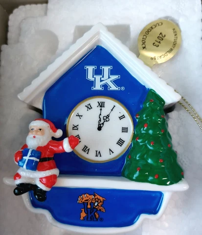 2013 Danbury Mint Kentucky Wildcats Christmas Clock Santa Ornament Cover