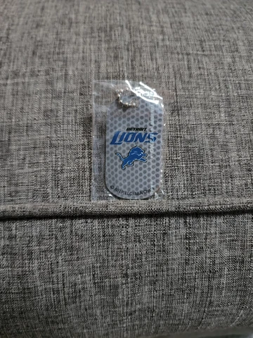 Vintage Detroit Lions NFL Medal Dog Tag Chain Pendant Necklace Cover