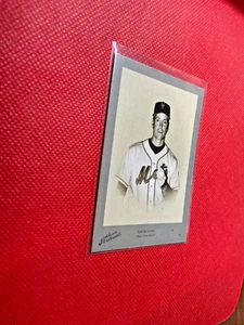 TOM GLAVINE 2005 11/15 Donruss Portraits TBT GRAY B&W SP-47 - Picture 1 of 2