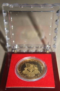 Fallen Heroes Never Forgotten 9/11 World Trade Center Collectible Challenge Coin - Picture 1 of 4