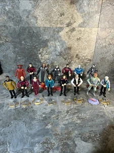 STAR TREK Playmates Lot Of  15 Vintage 5” Figures Stands And Some Accessories - Picture 1 of 5