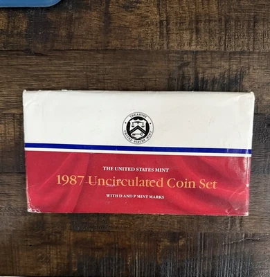 1987 Uncirculated Coin Set U.S Mint Original Government Packaging OGP - Image 1 of 3