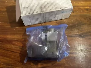 Parker VMY315L06TV1P10 valve - Picture 1 of 3