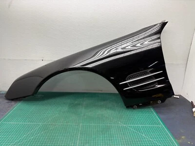 03-08 GUARDABARROS IZQUIERDO MERCEDES-BENZ R230 SL550 SL500 NEGRO OEM Foto 1 de 4