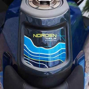 Pegatina 3D Tanque Pad Moto Compatible con Husqvarna Norden 901 - Imagen 1 de 2